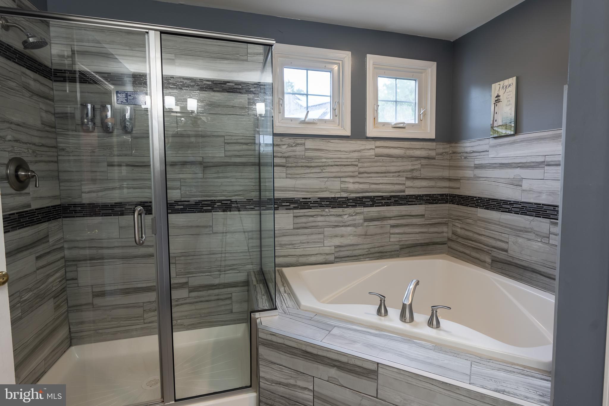 GLENN STATION - Residential Lease