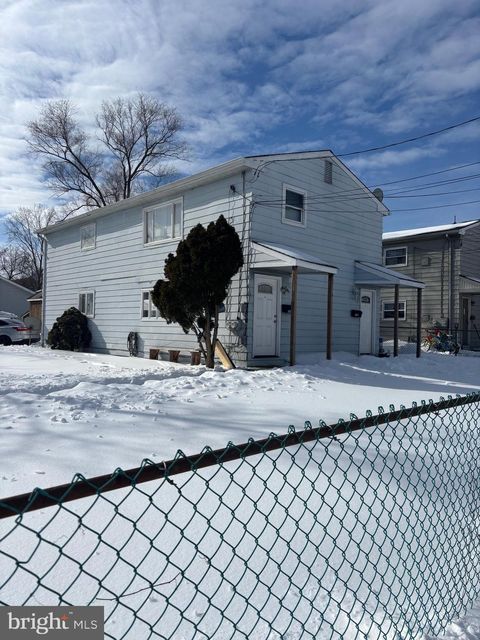 Photo of 640 Bem Street, RIVERSIDE, NJ 08075 (MLS # NJBL2104722)