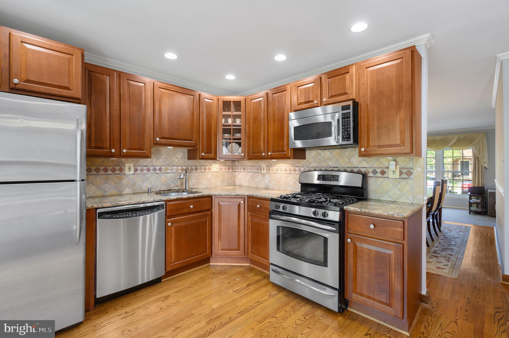 HUNTINGTON AT MT VERNON - Residential