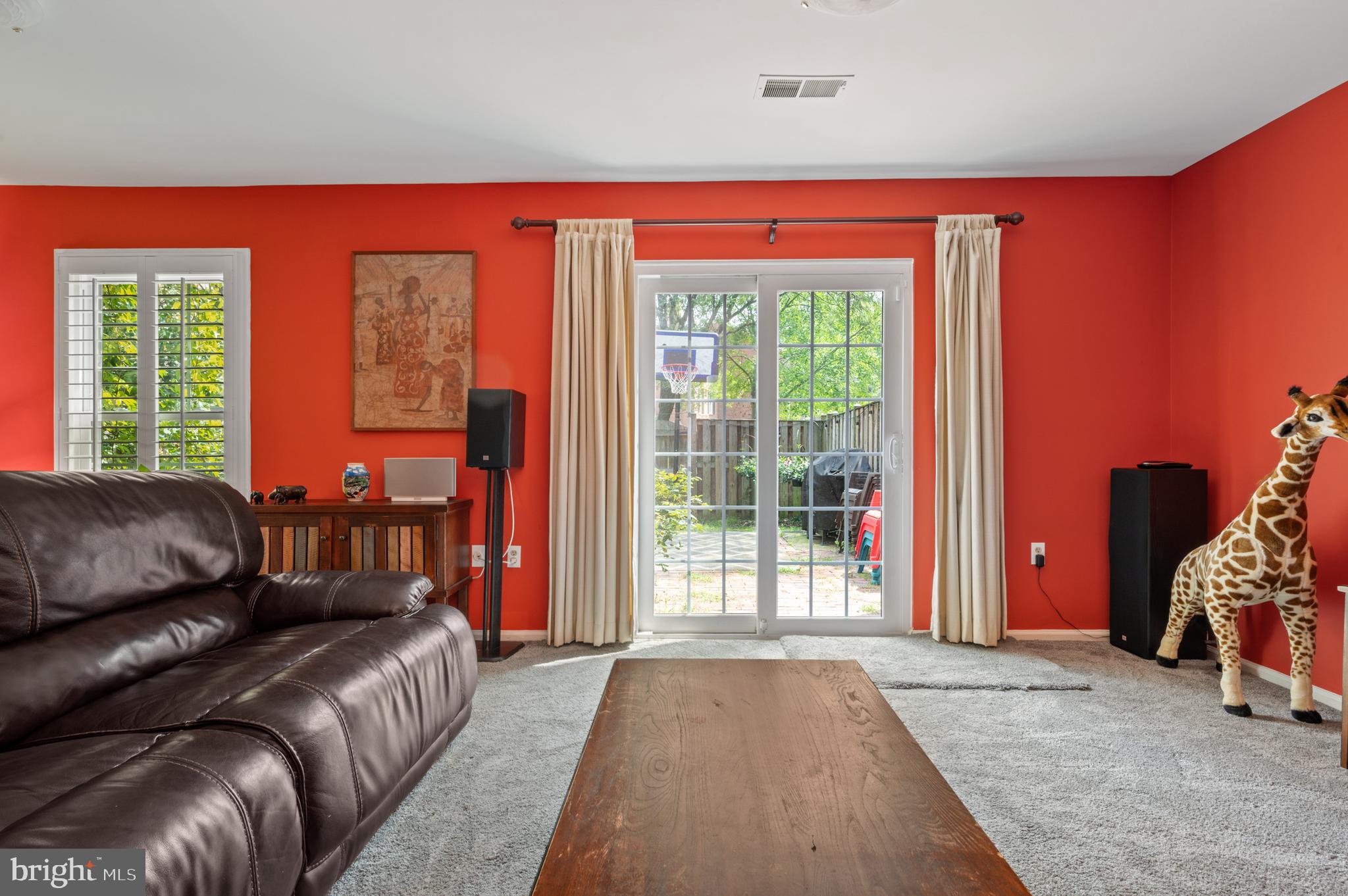 HUNTINGTON AT MT VERNON - Residential