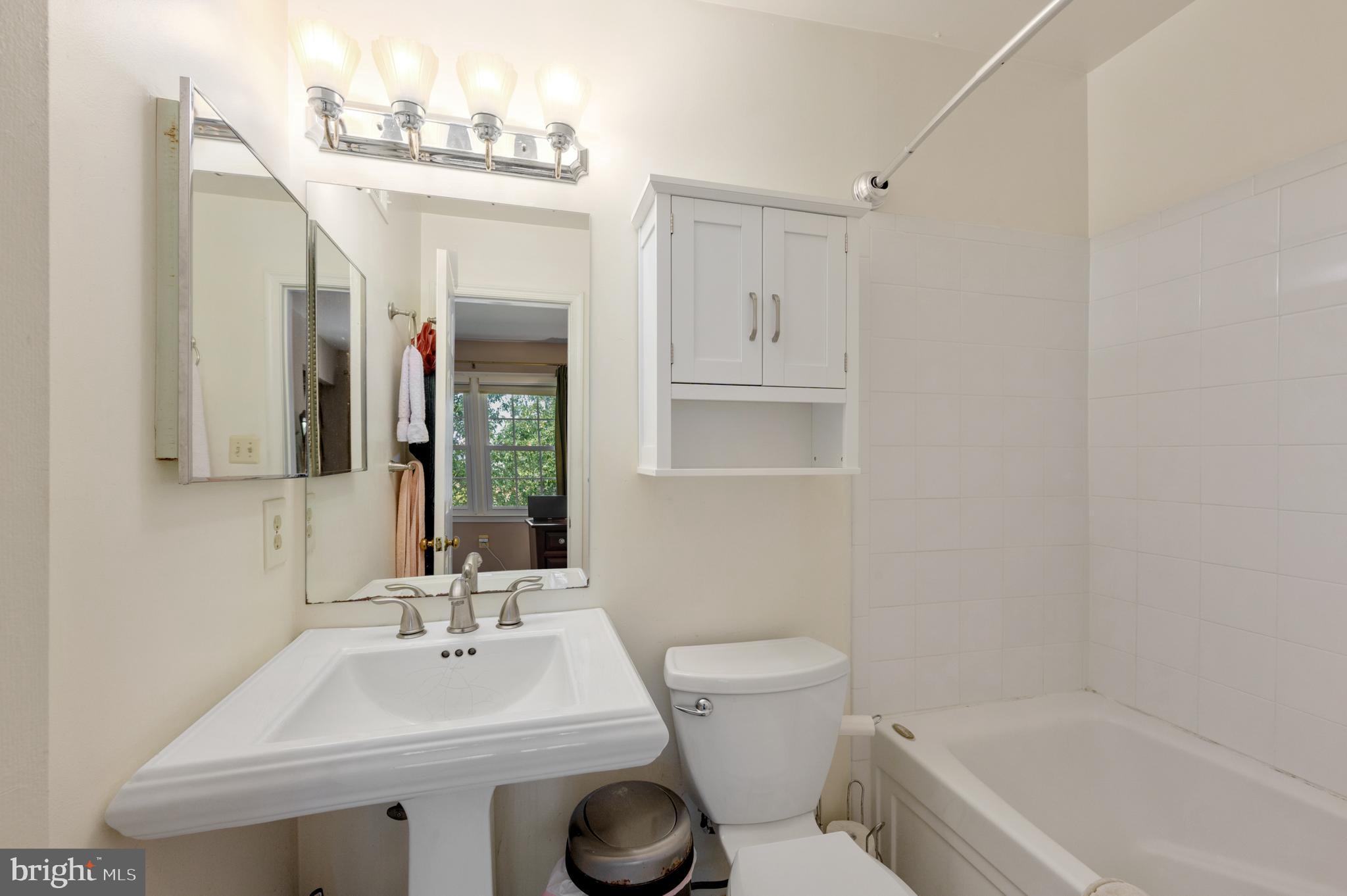 HUNTINGTON AT MT VERNON - Residential