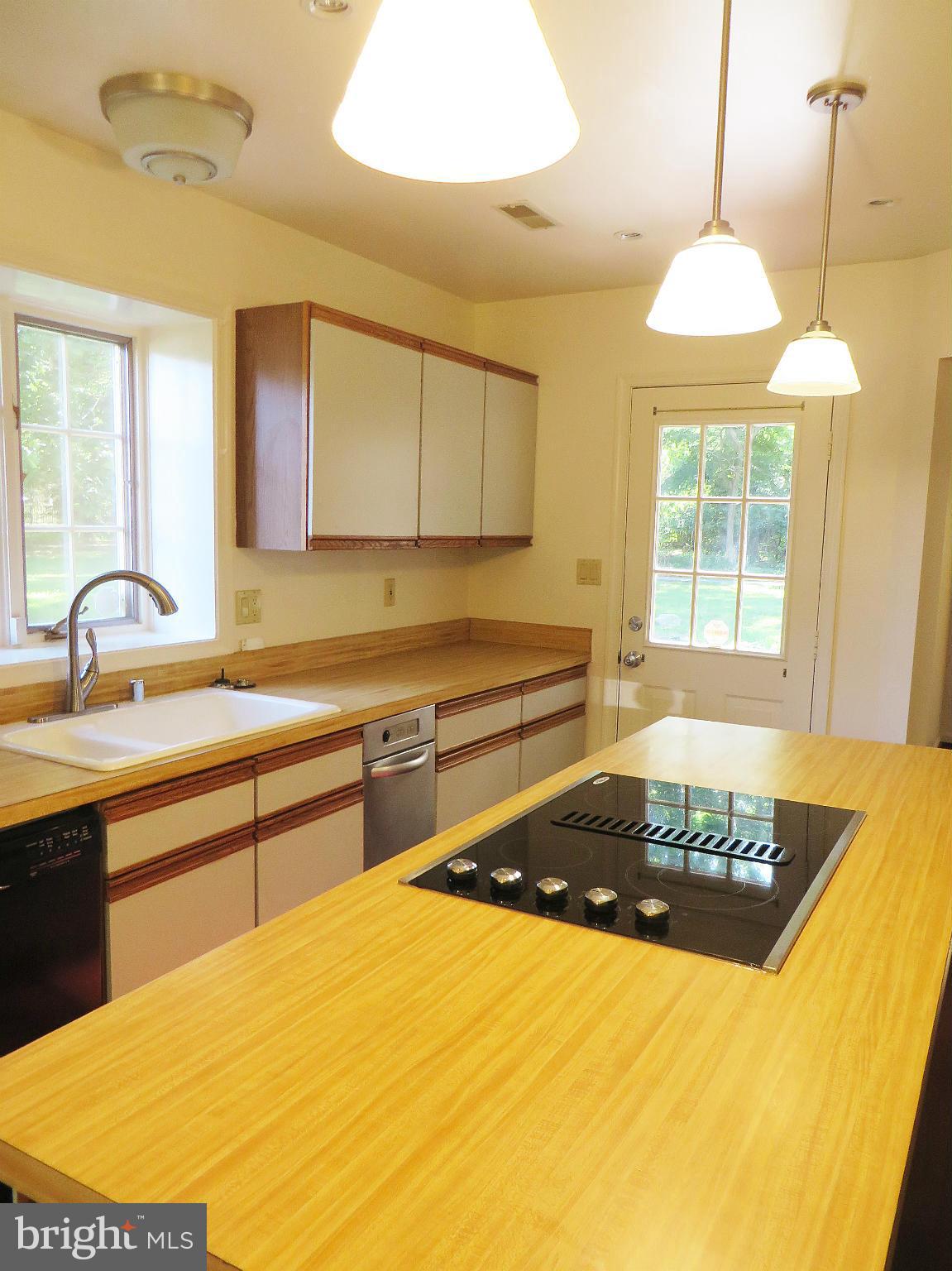 CEDAR COVE - Residential Lease