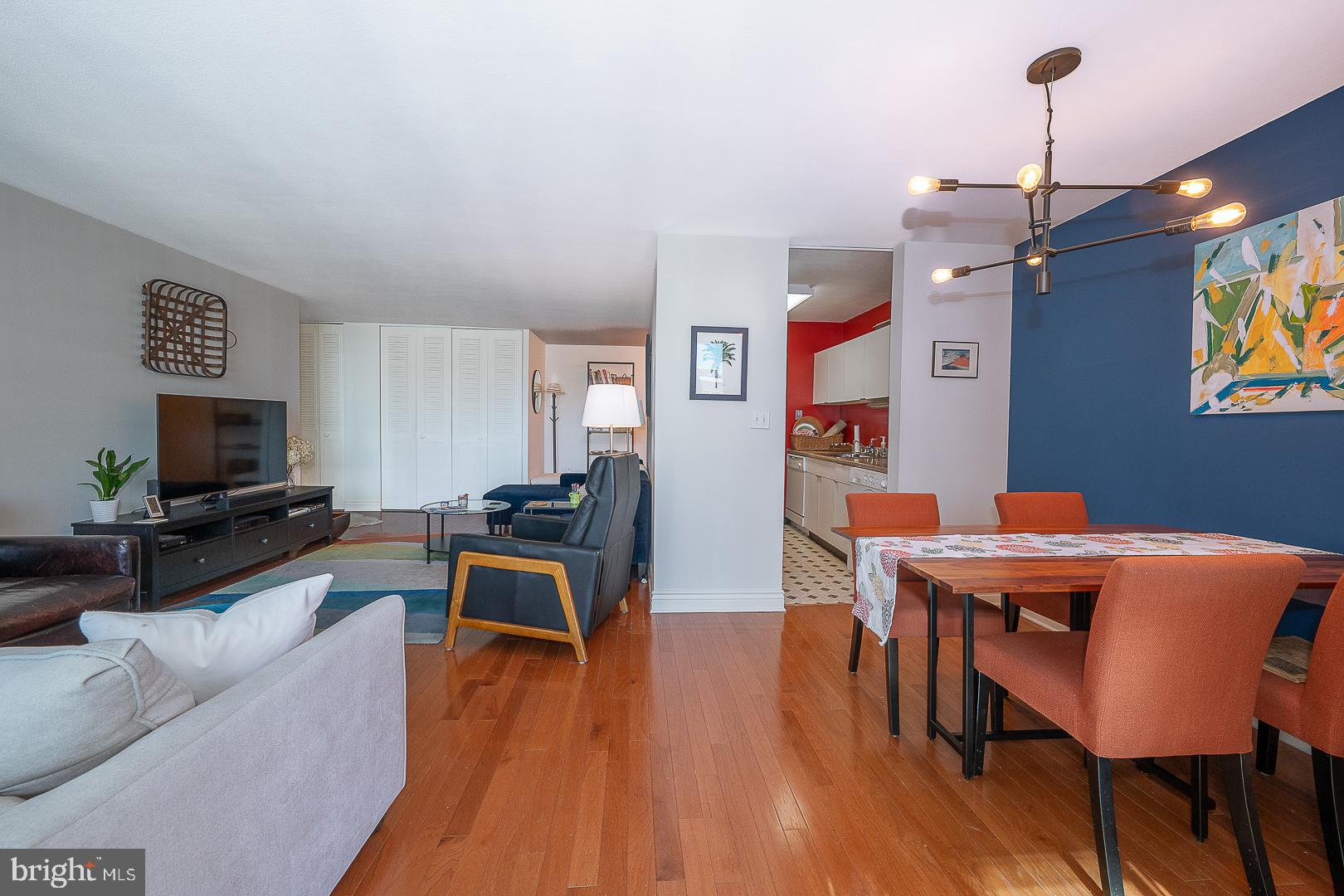 RITTENHOUSE SQUARE - Residential