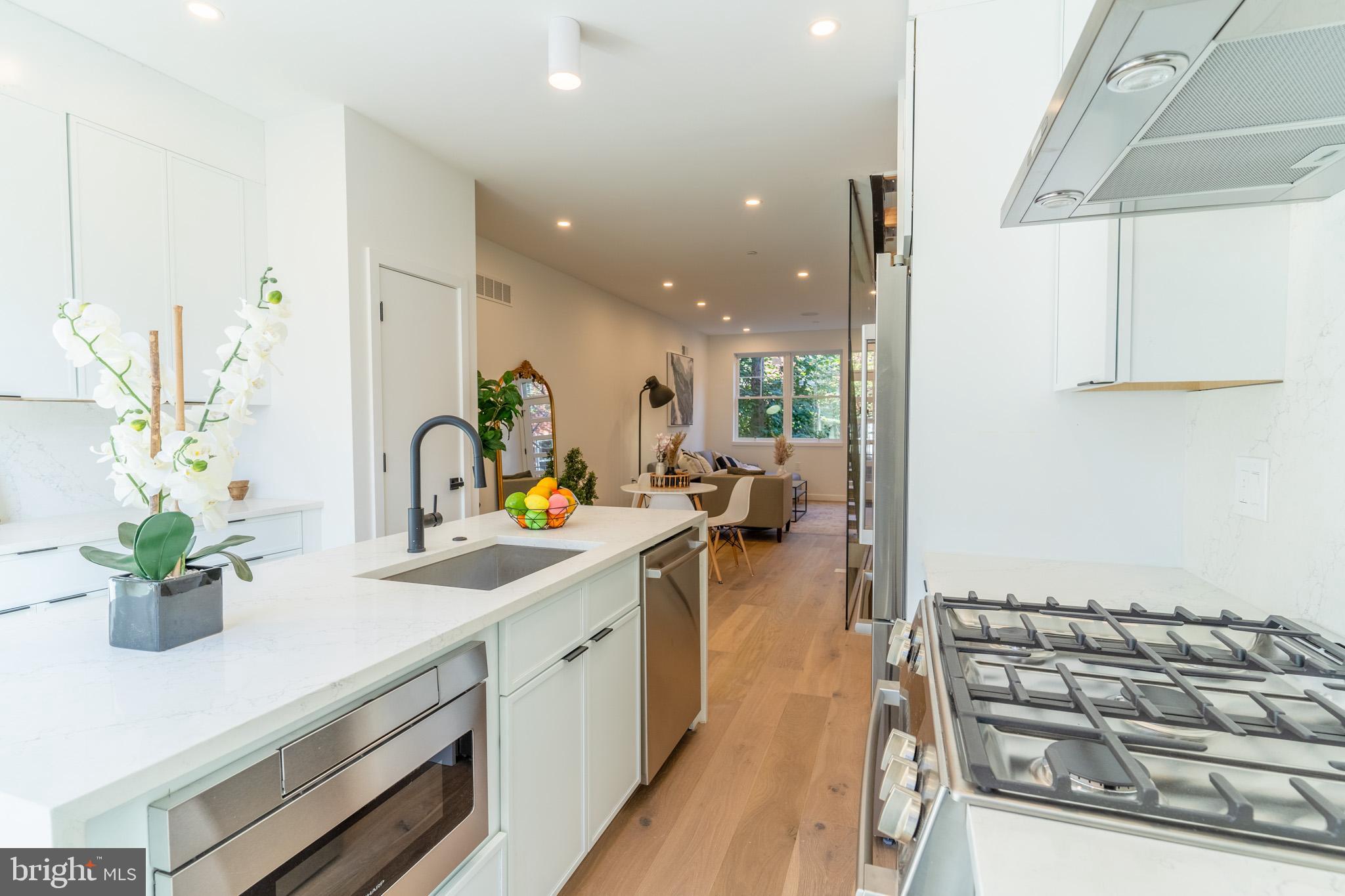 GRADUATE HOSPITAL - Residential