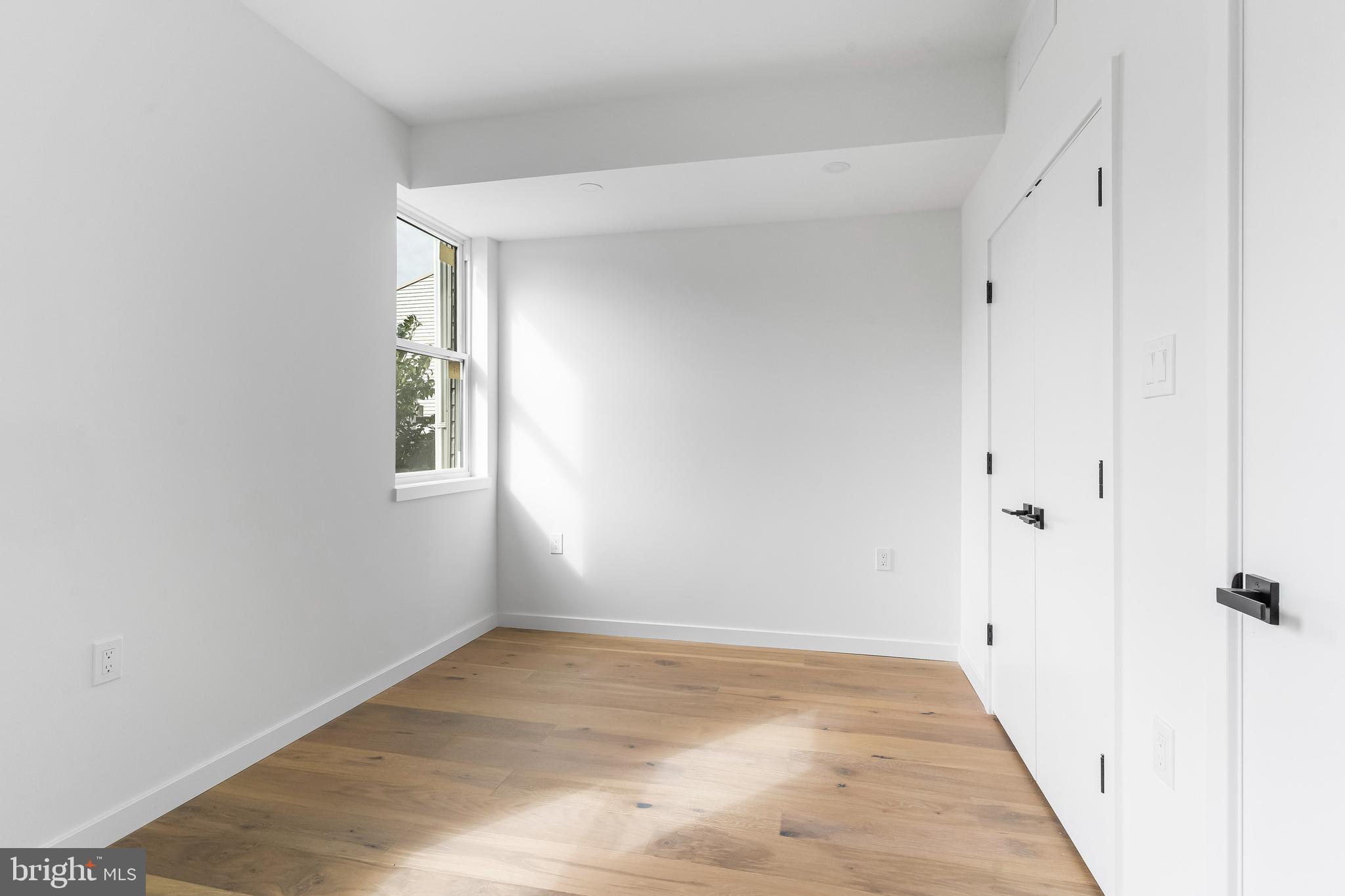 GRADUATE HOSPITAL - Residential