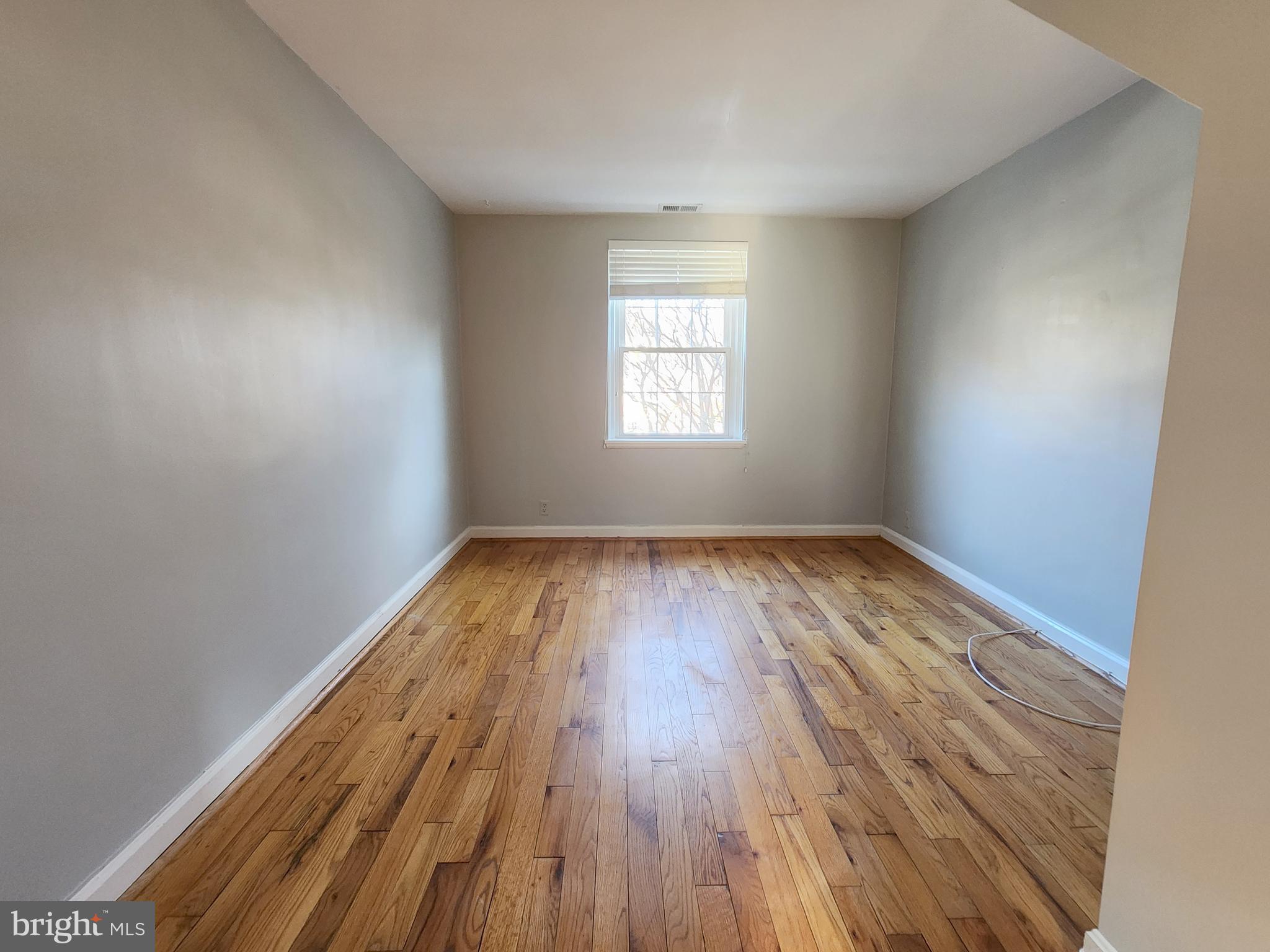 FAIRLINGTON GLEN - Residential Lease