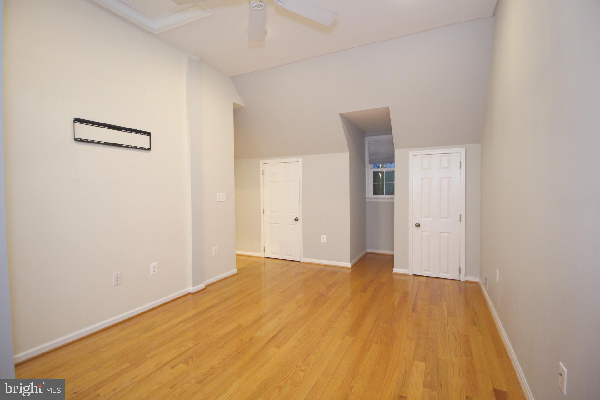 FAIRLINGTON GLEN - Residential Lease