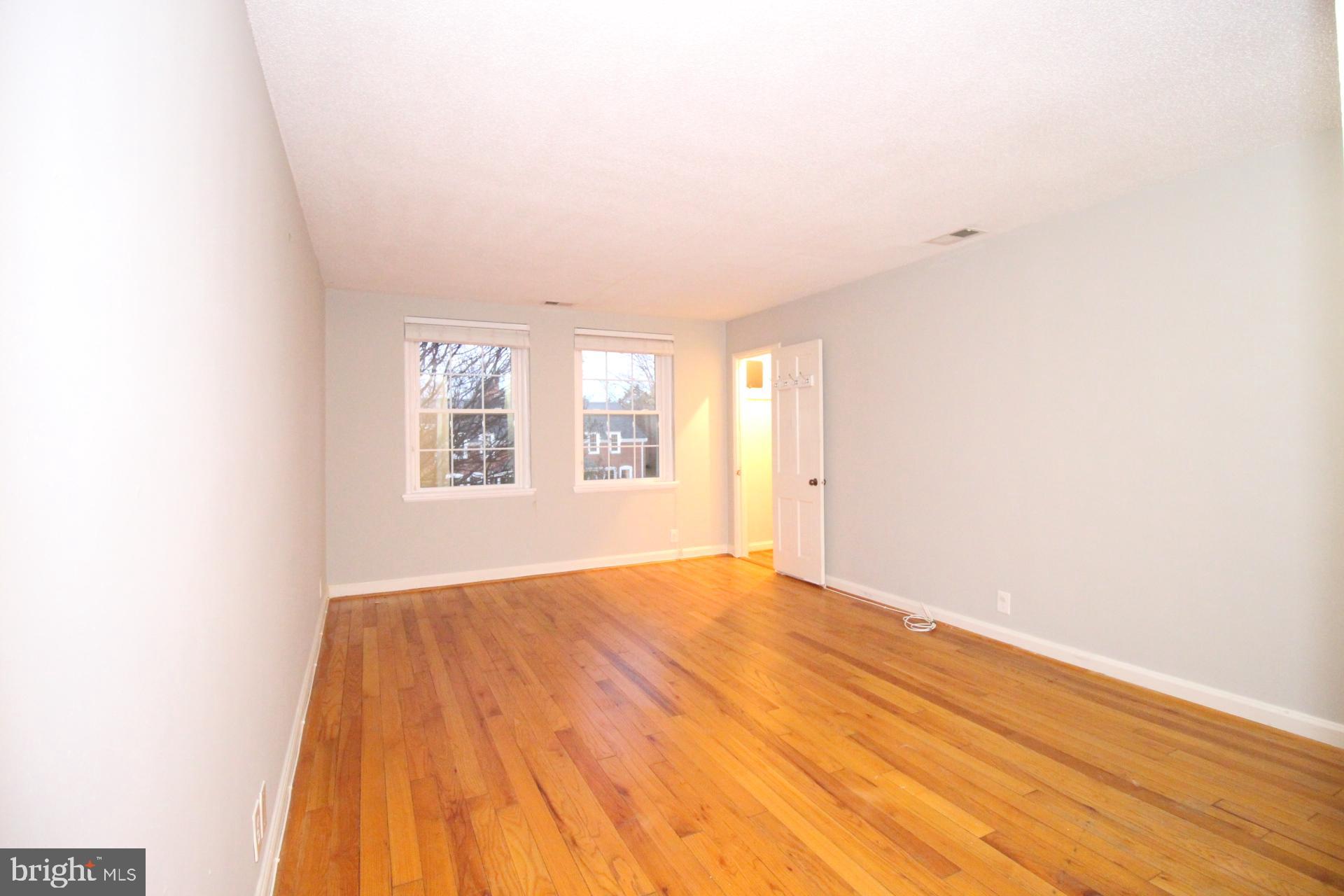 FAIRLINGTON GLEN - Residential Lease