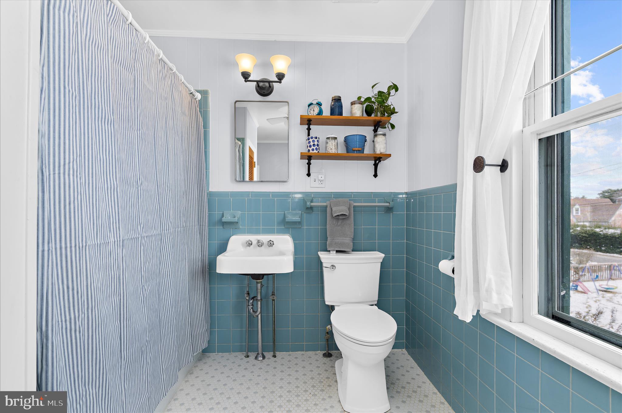 HISTORIC CENTREVILLE - Residential