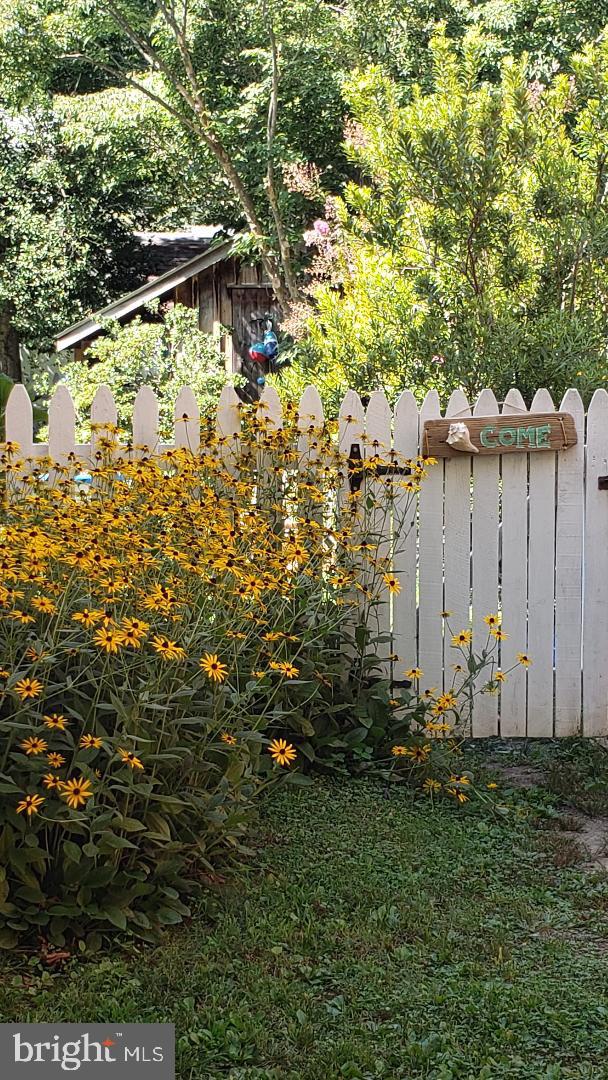 HISTORIC CENTREVILLE - Residential