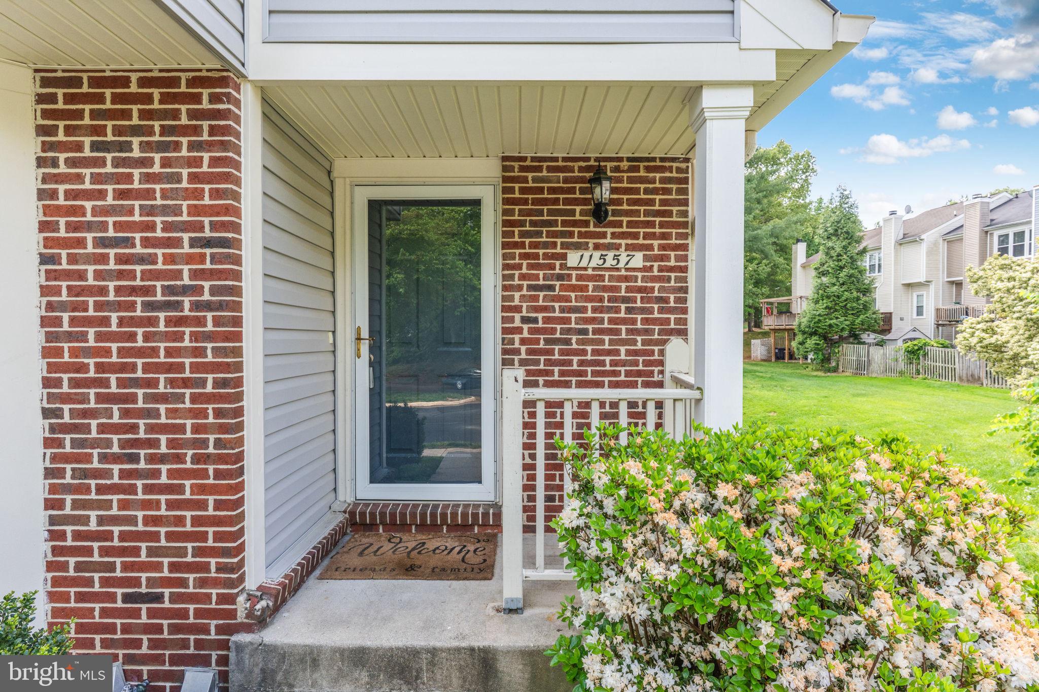 LAKE RIDGE - MOHICAN - Residential Lease