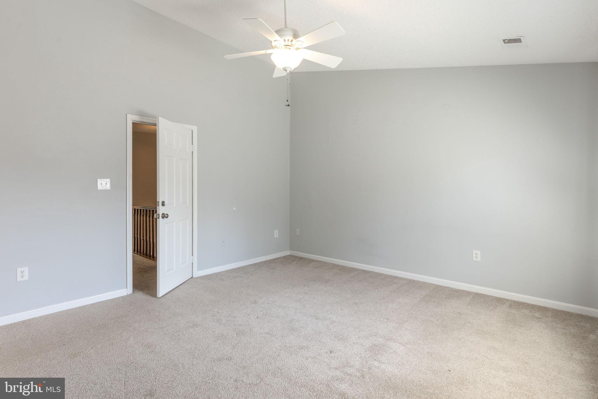 LAKE RIDGE - MOHICAN - Residential Lease