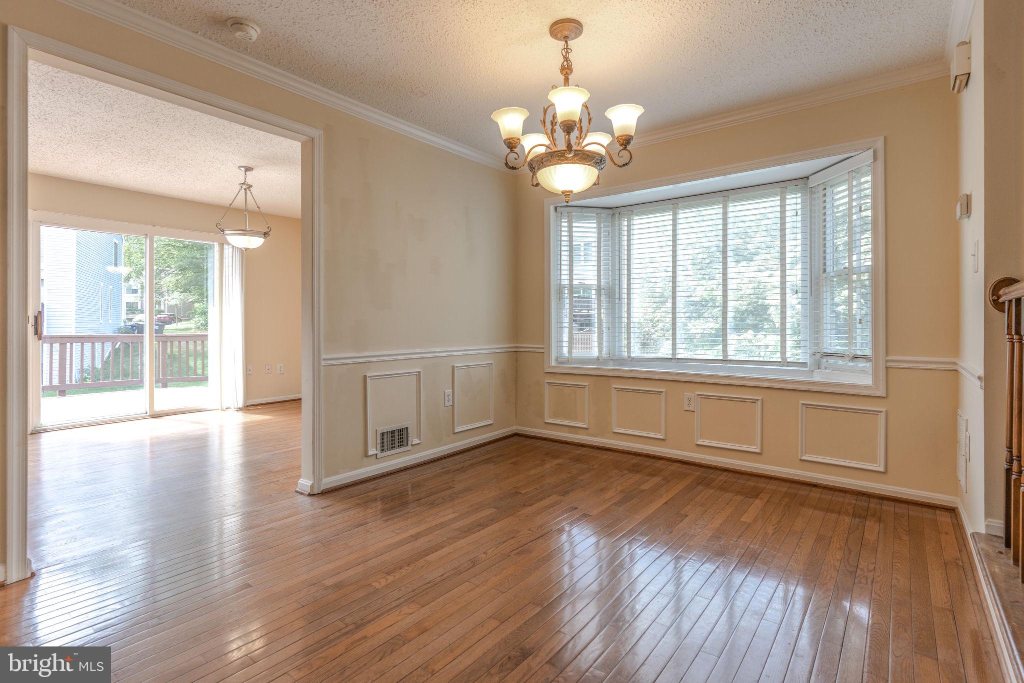 LAKE RIDGE - MOHICAN - Residential Lease