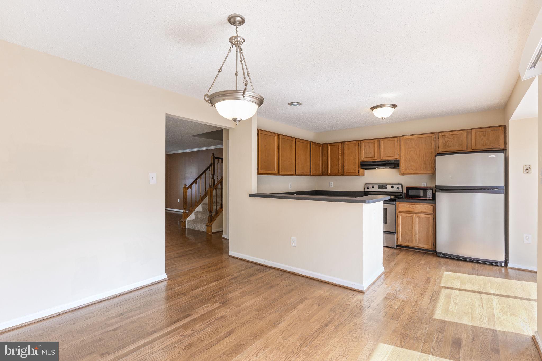 LAKE RIDGE - MOHICAN - Residential Lease