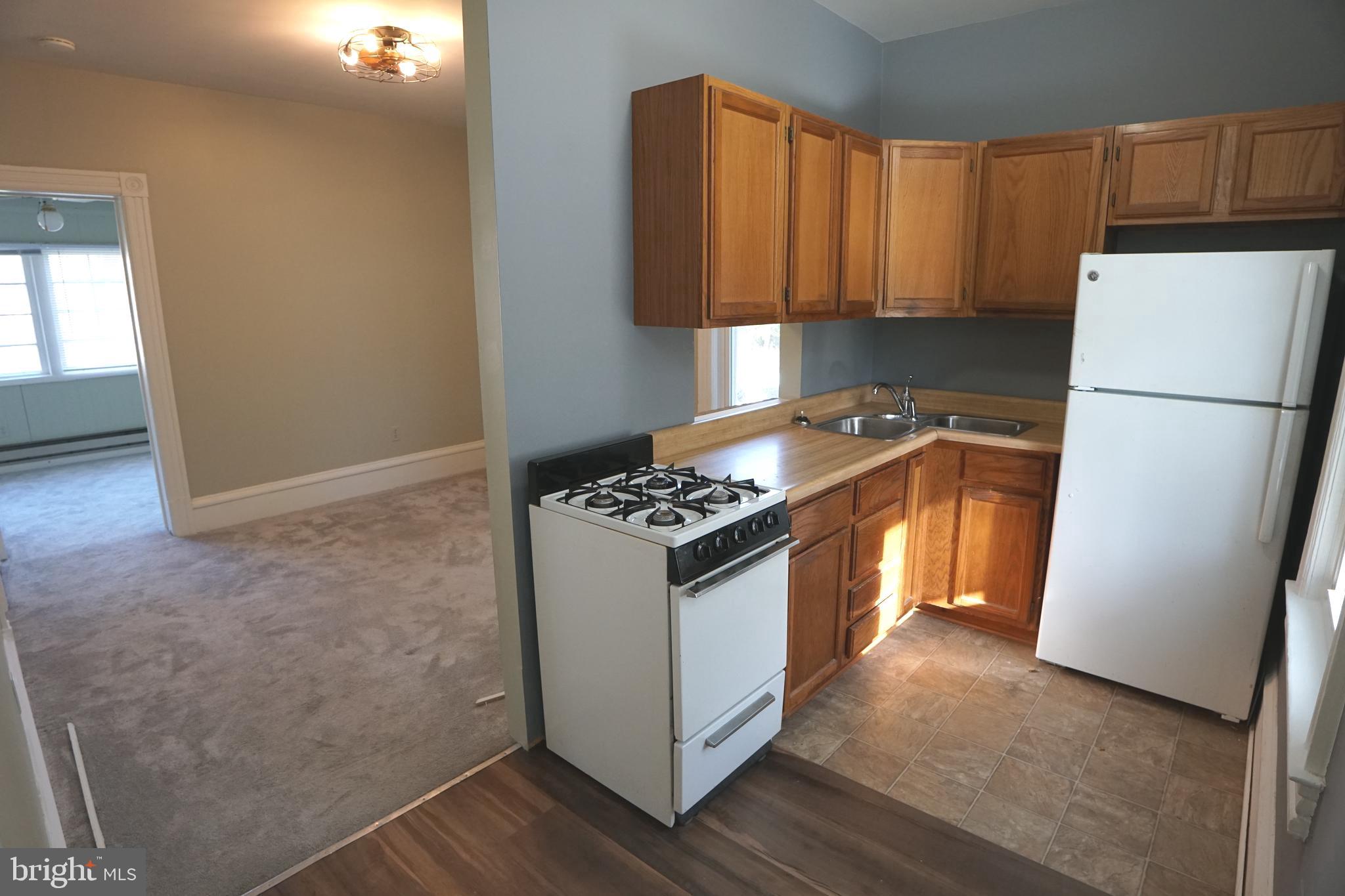 1000 EDMONDSON AVENUE 4