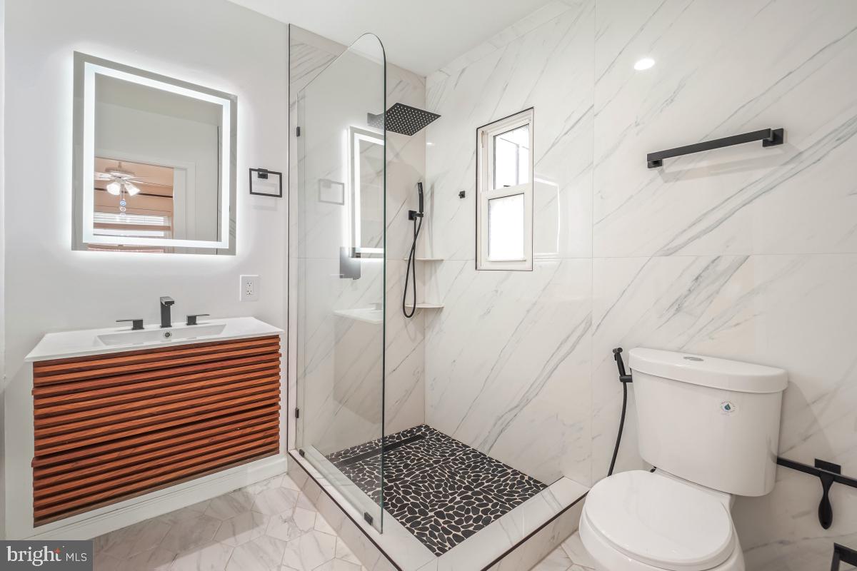 GLENVIEW - Residential Lease