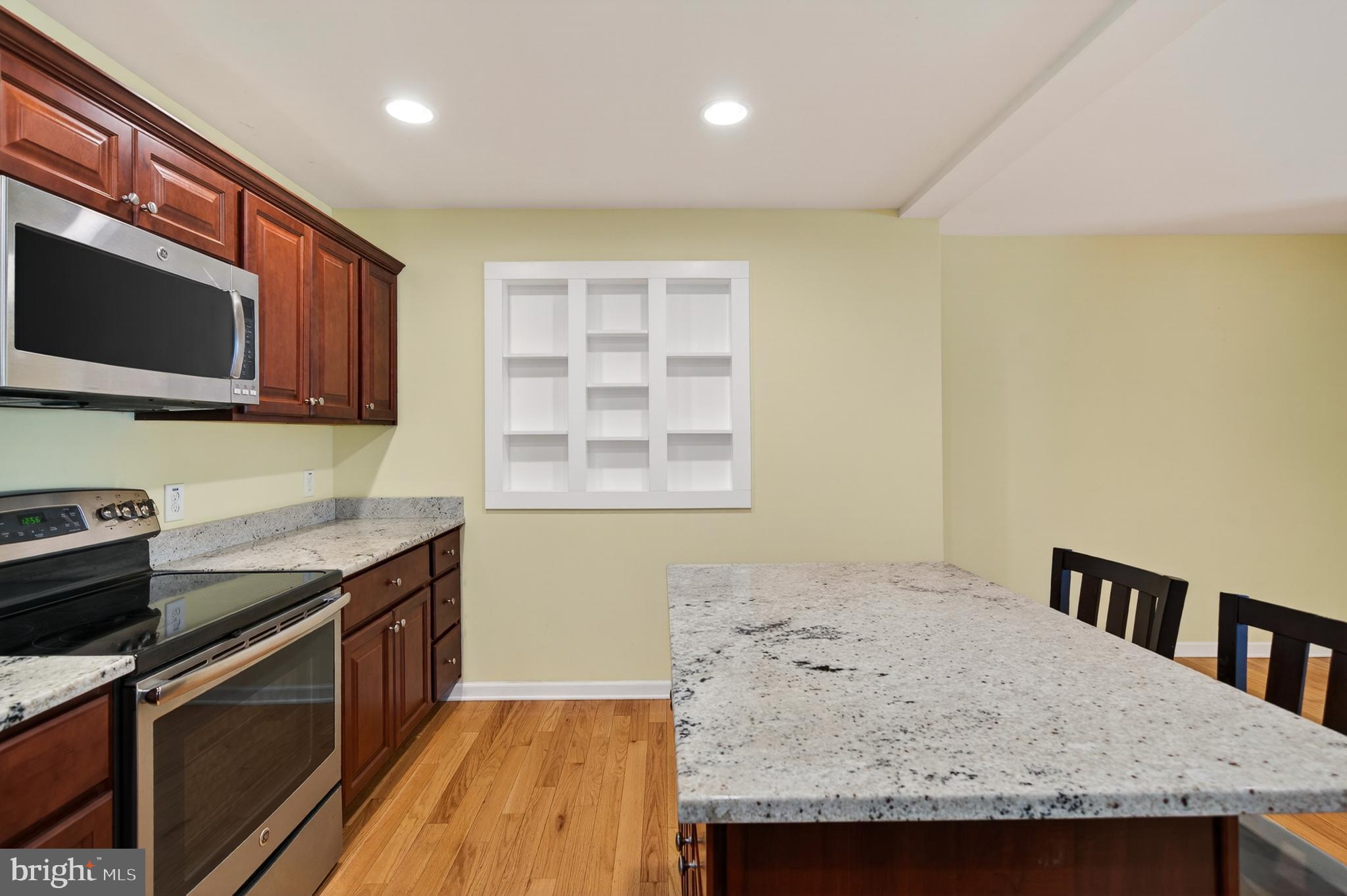 STRAWBERRY FIELDS - Residential