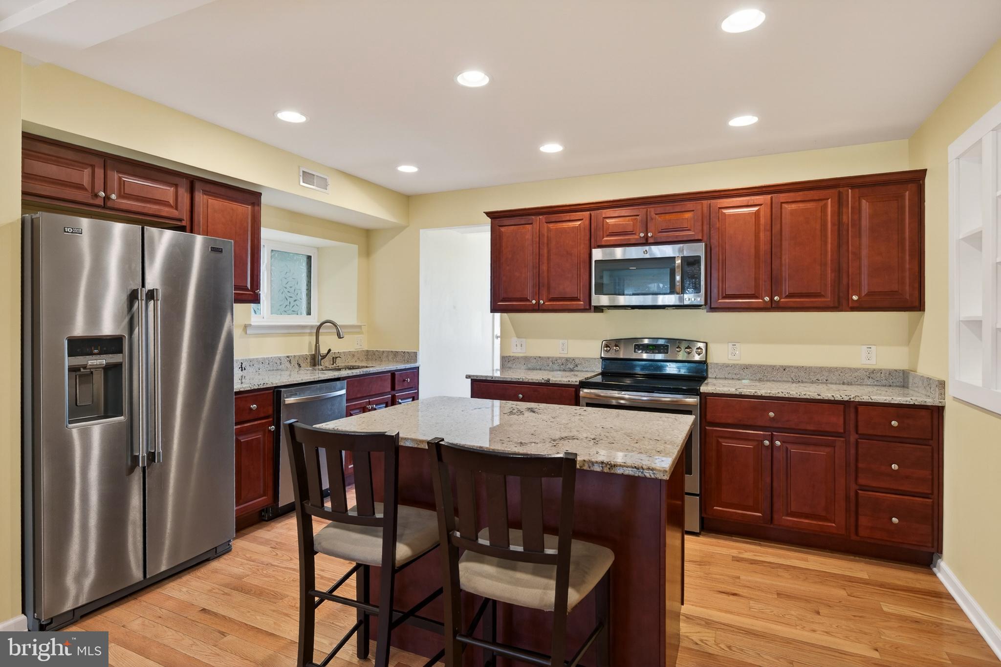 STRAWBERRY FIELDS - Residential