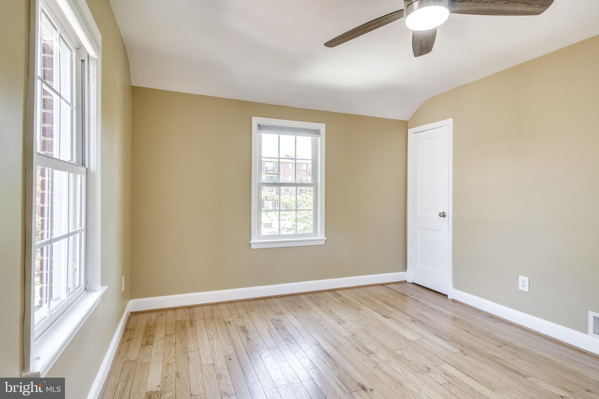 WAVERLY HILLS - Residential