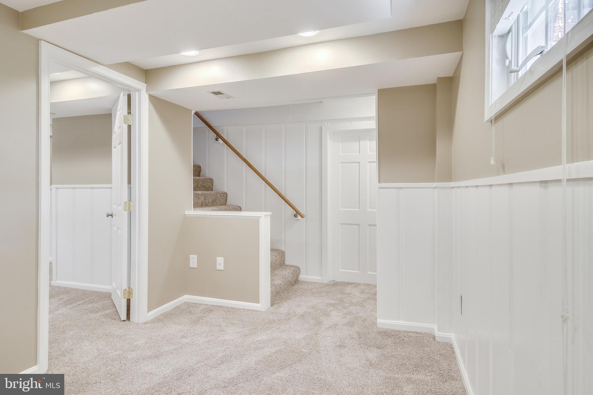 WAVERLY HILLS - Residential