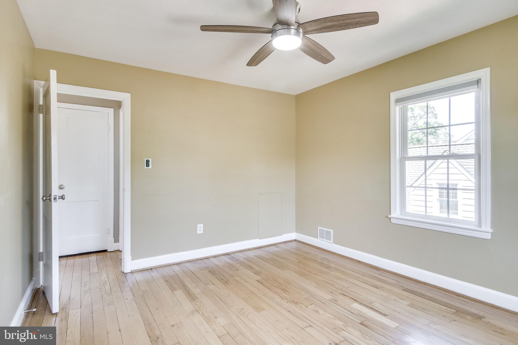 WAVERLY HILLS - Residential