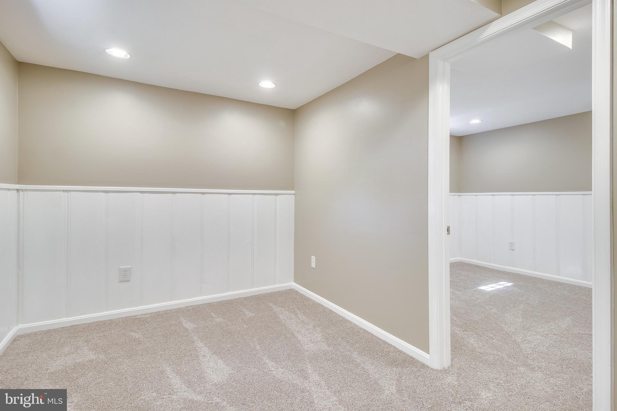 WAVERLY HILLS - Residential