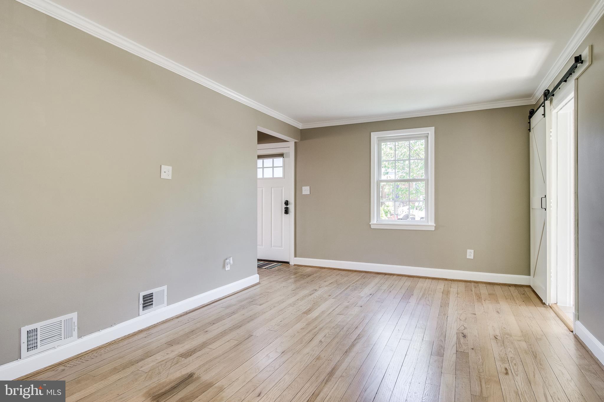 WAVERLY HILLS - Residential