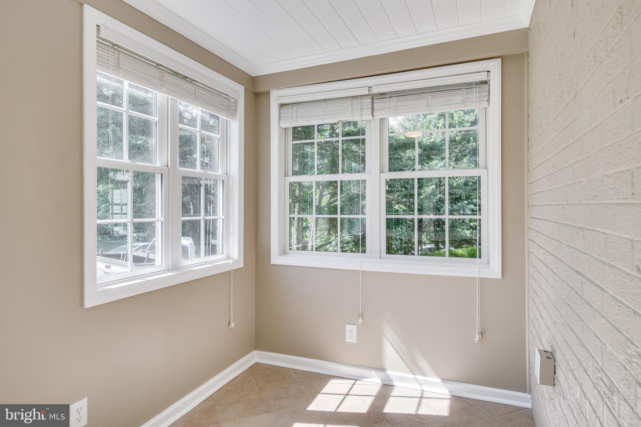 WAVERLY HILLS - Residential