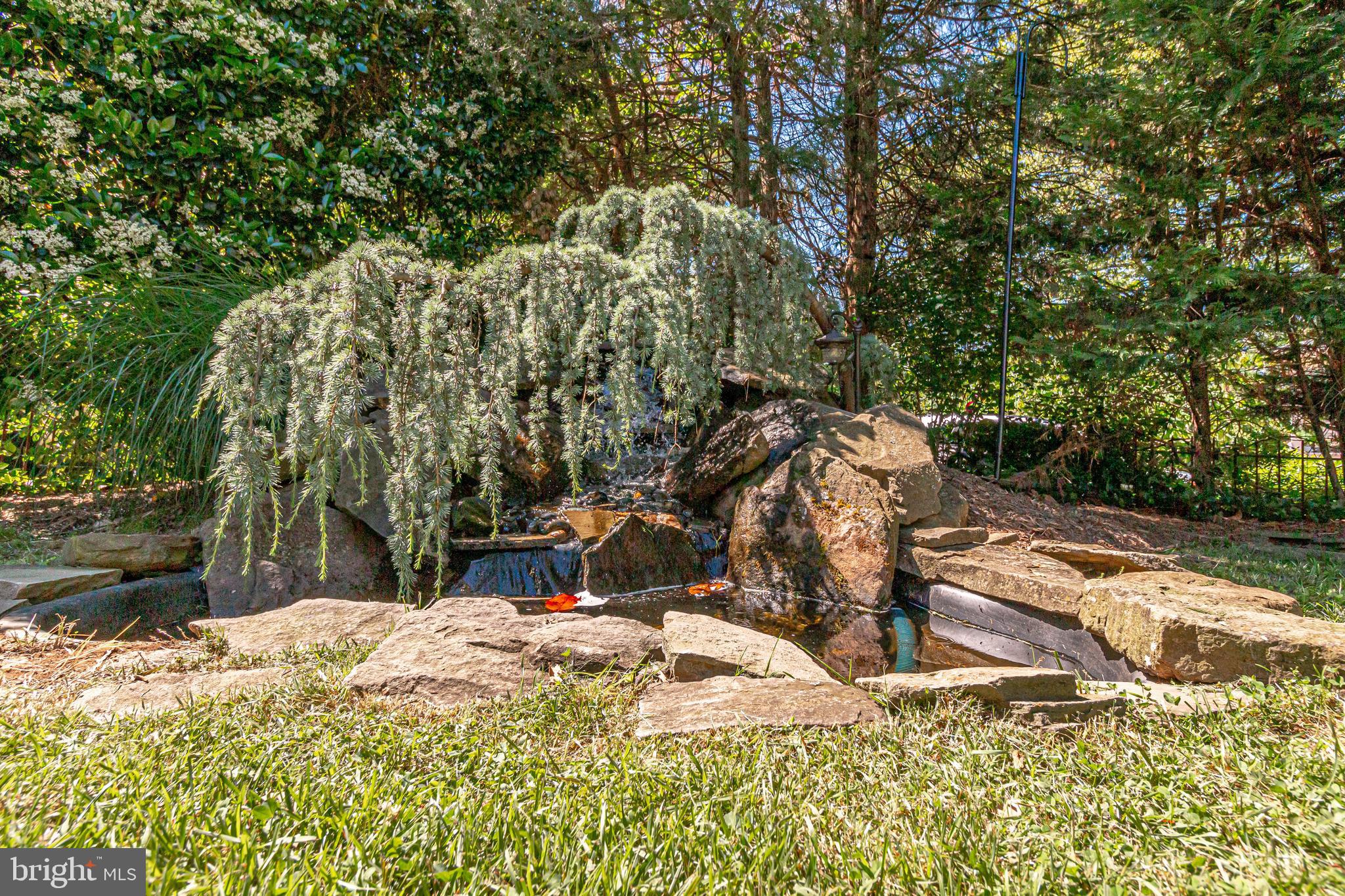 WAVERLY HILLS - Residential