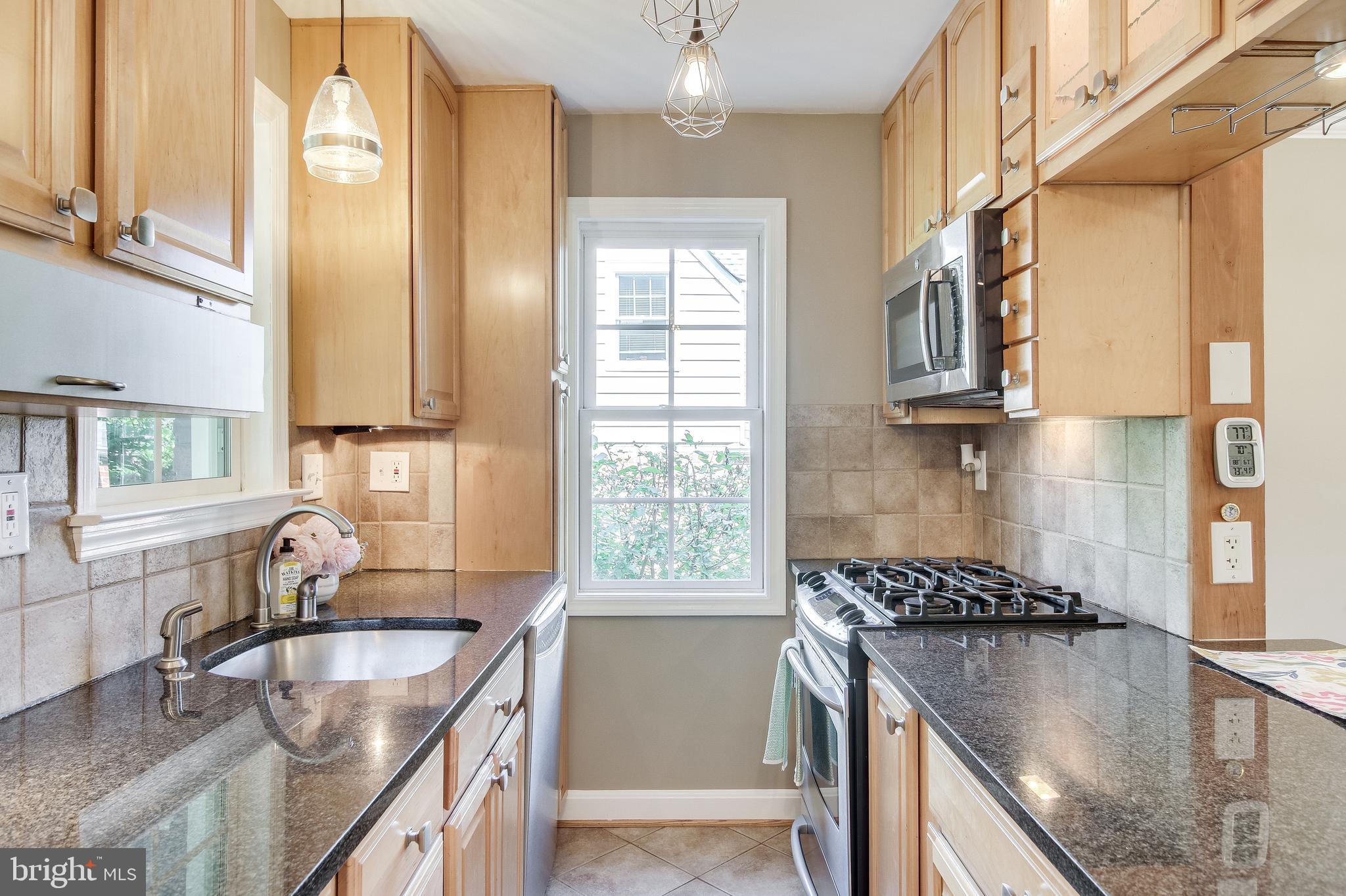 WAVERLY HILLS - Residential