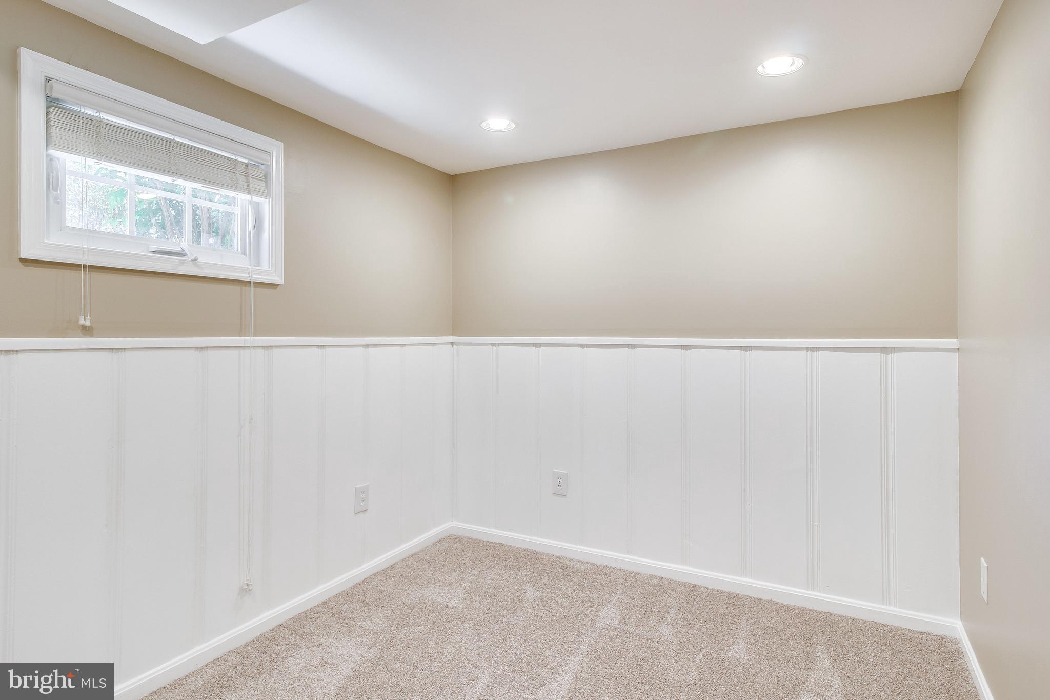 WAVERLY HILLS - Residential