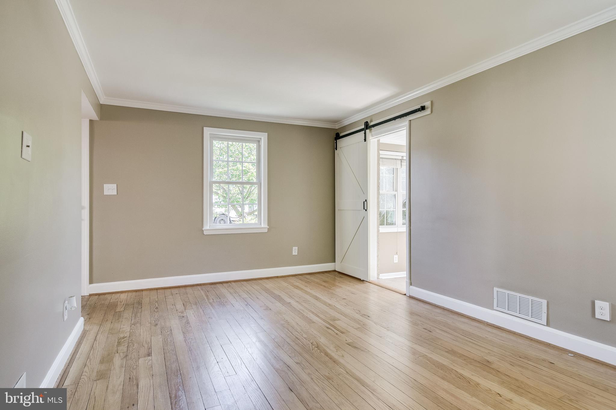 WAVERLY HILLS - Residential