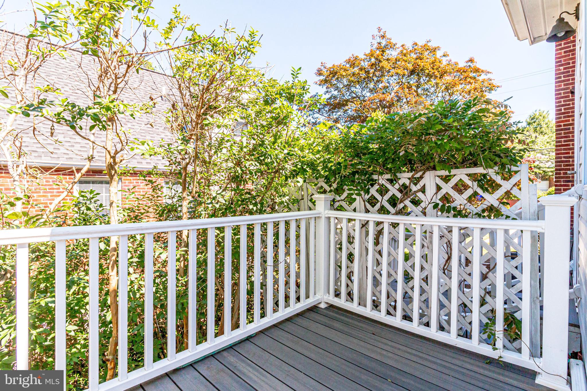 WAVERLY HILLS - Residential