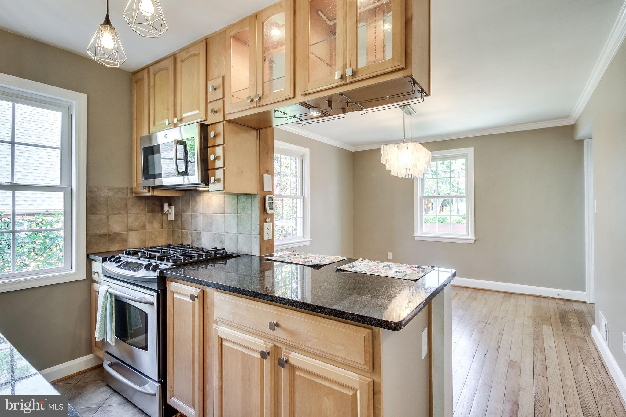 WAVERLY HILLS - Residential