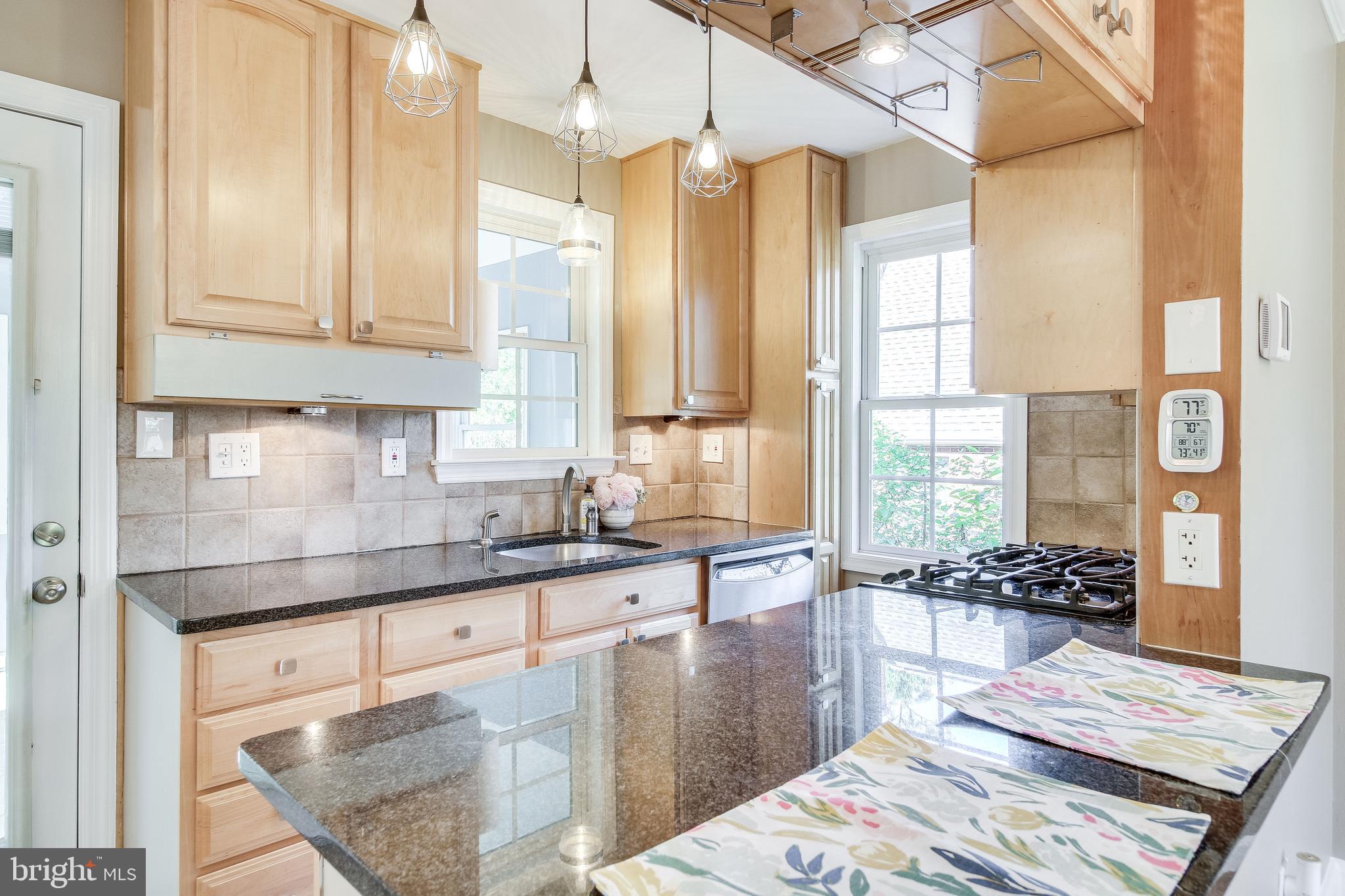 WAVERLY HILLS - Residential