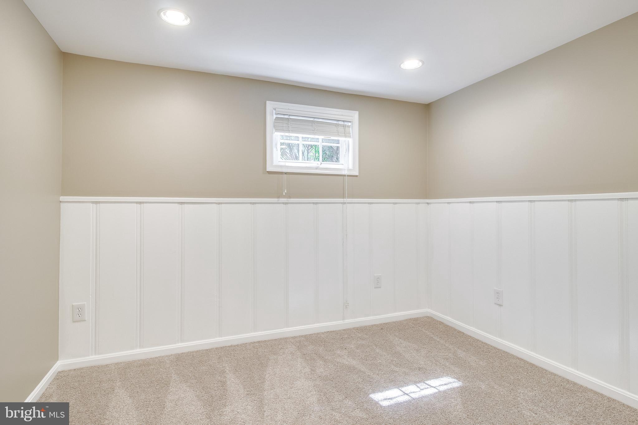 WAVERLY HILLS - Residential