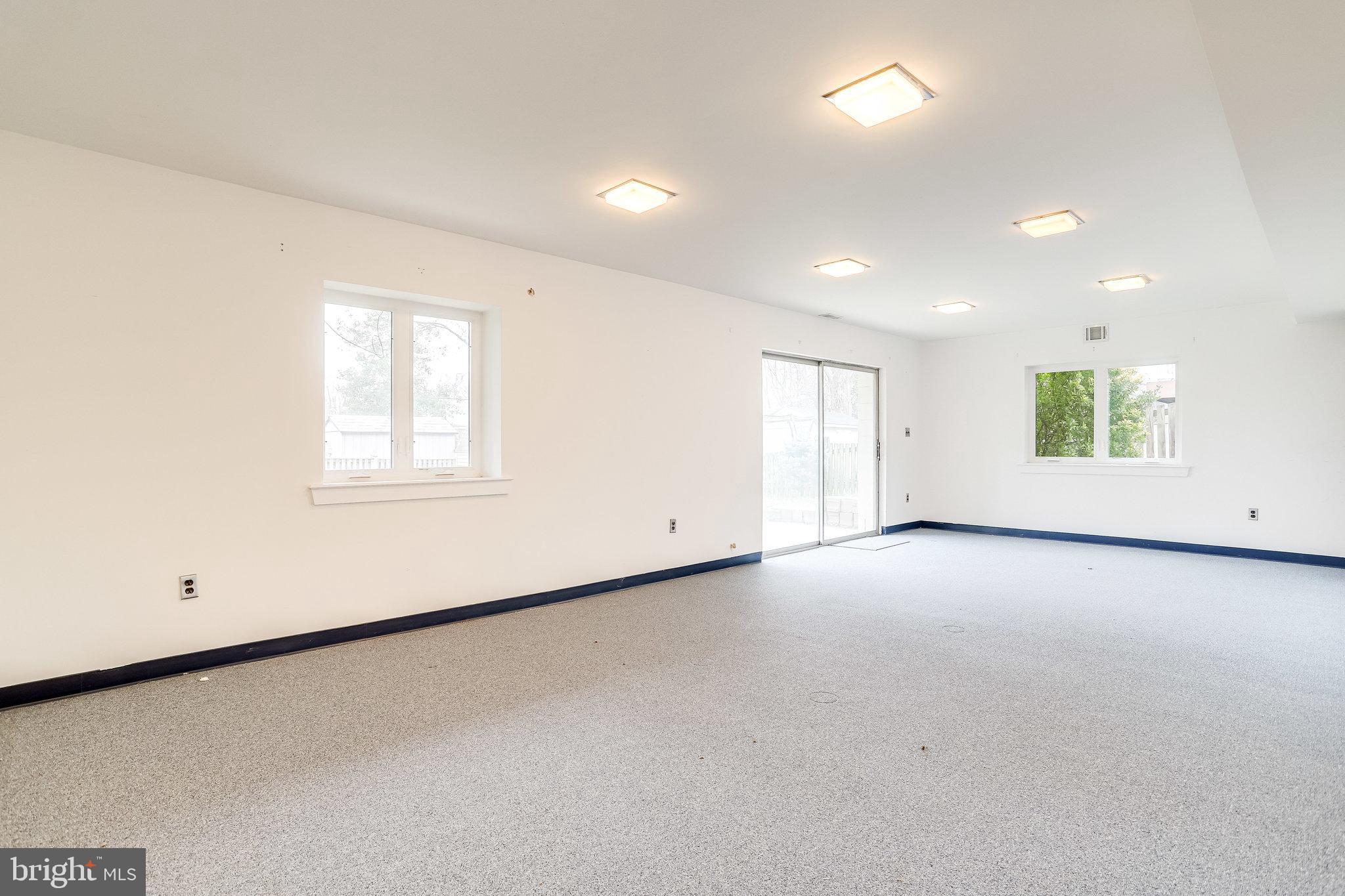 GEORGE MASON TERRACE - Residential