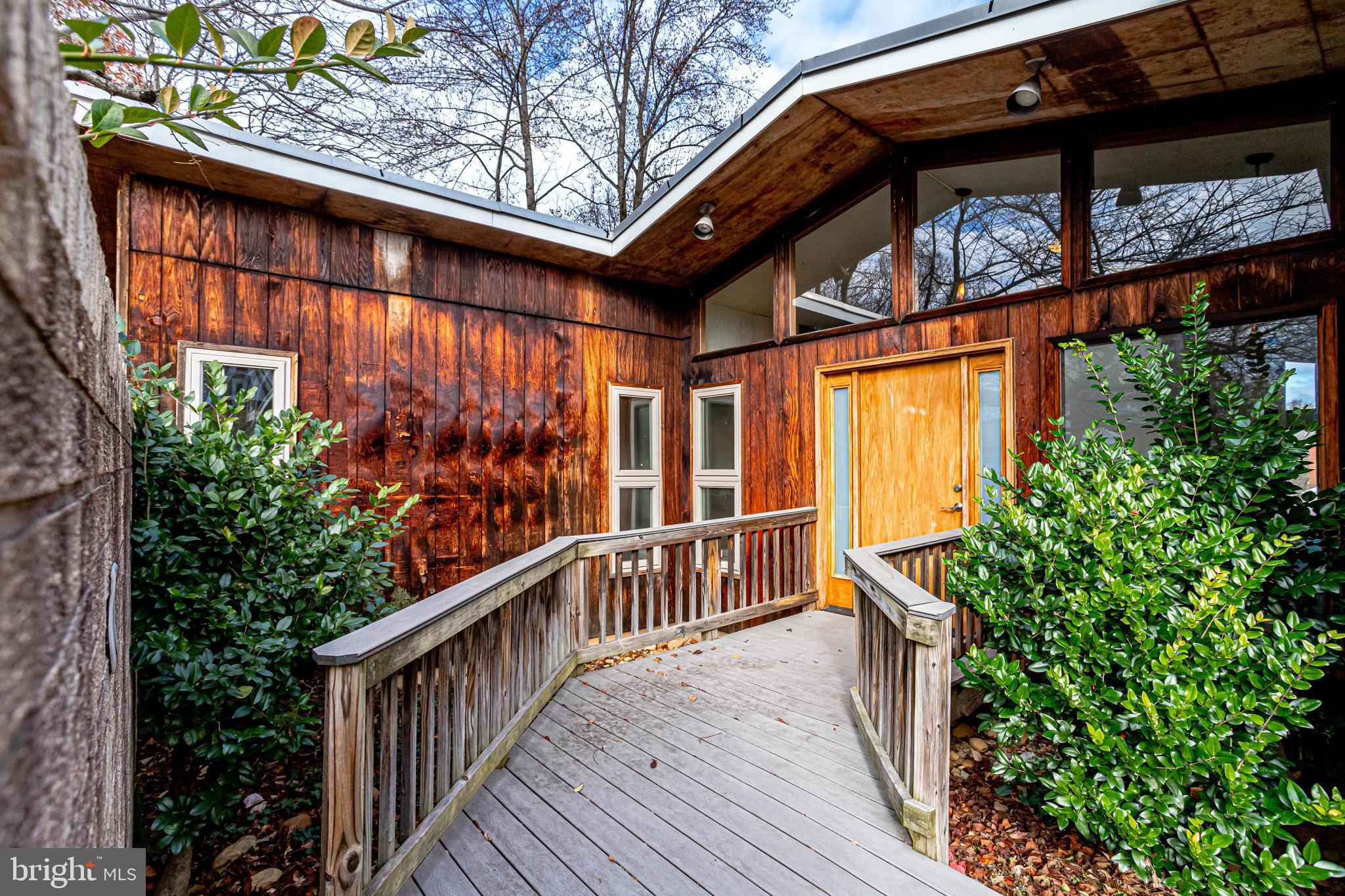 GEORGE MASON TERRACE - Residential