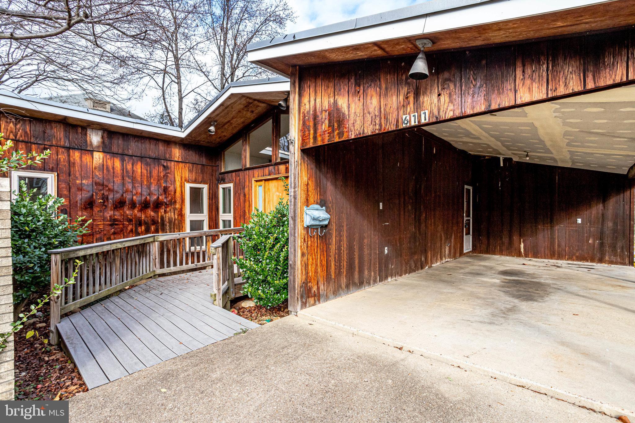 GEORGE MASON TERRACE - Residential