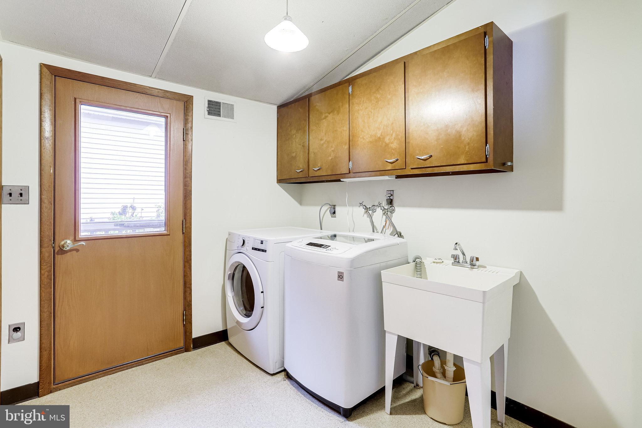 GEORGE MASON TERRACE - Residential