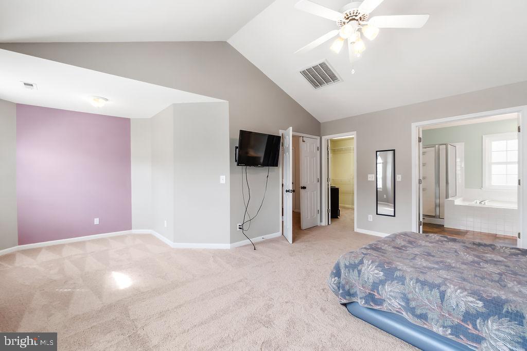 LEE'S HILL OAKMONT VILLAGE - Residential