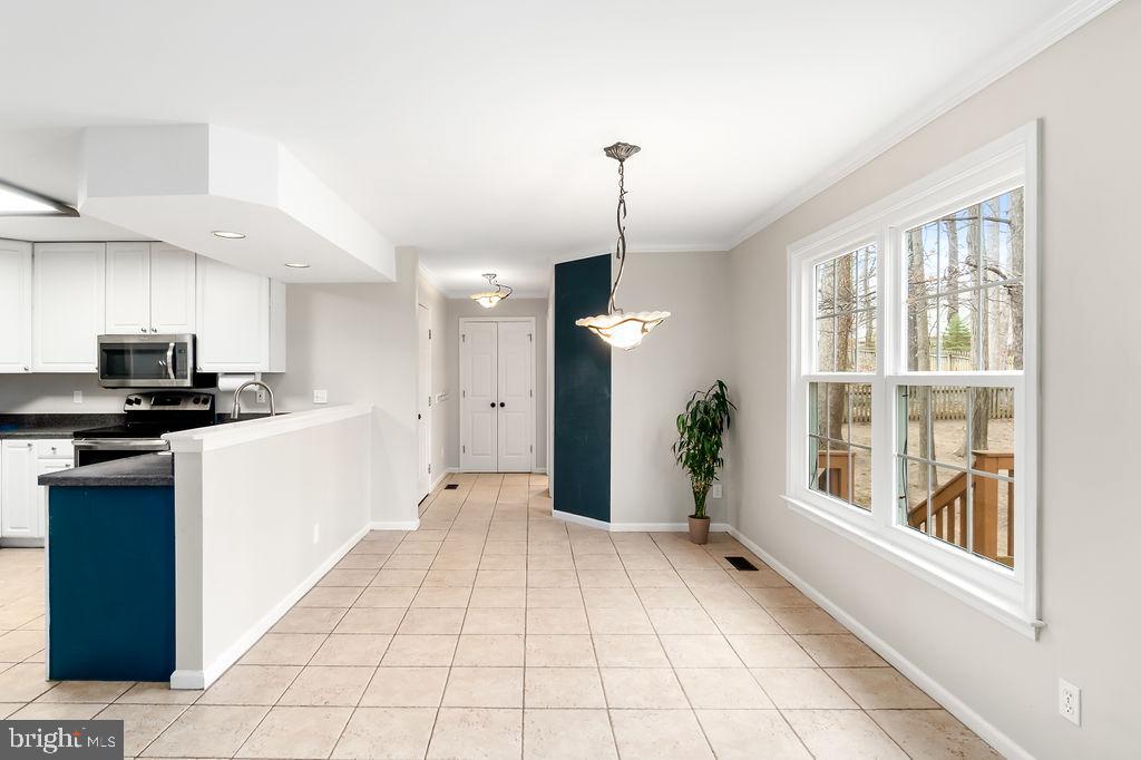 LEE'S HILL OAKMONT VILLAGE - Residential