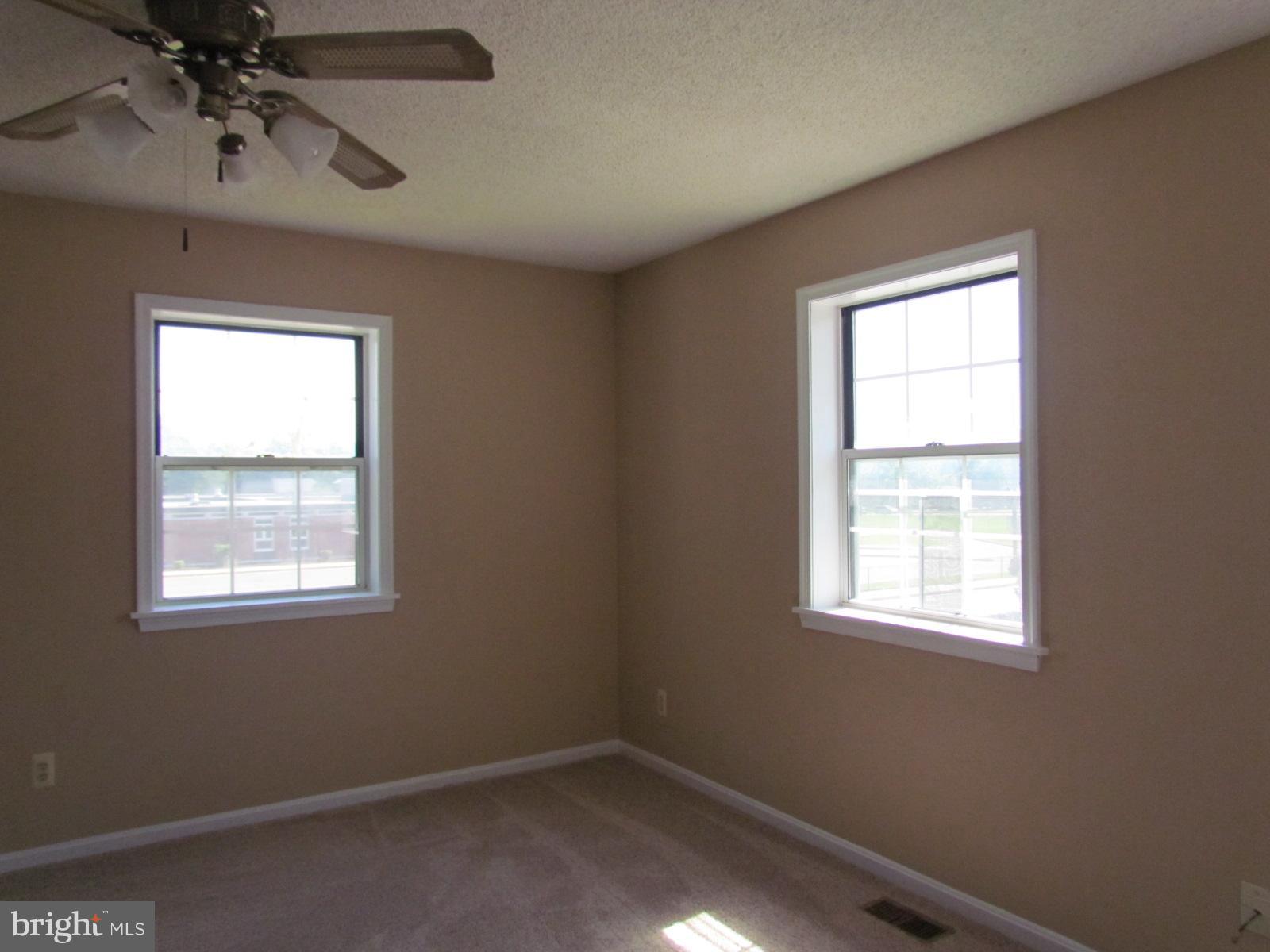 GREENVIEW VILLAGE - Residential Lease