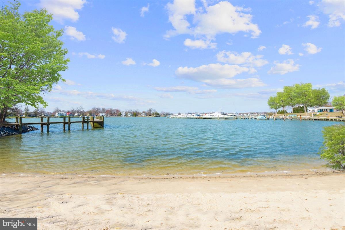 QUIET WATERS AT NORMAN CREEK - Residential