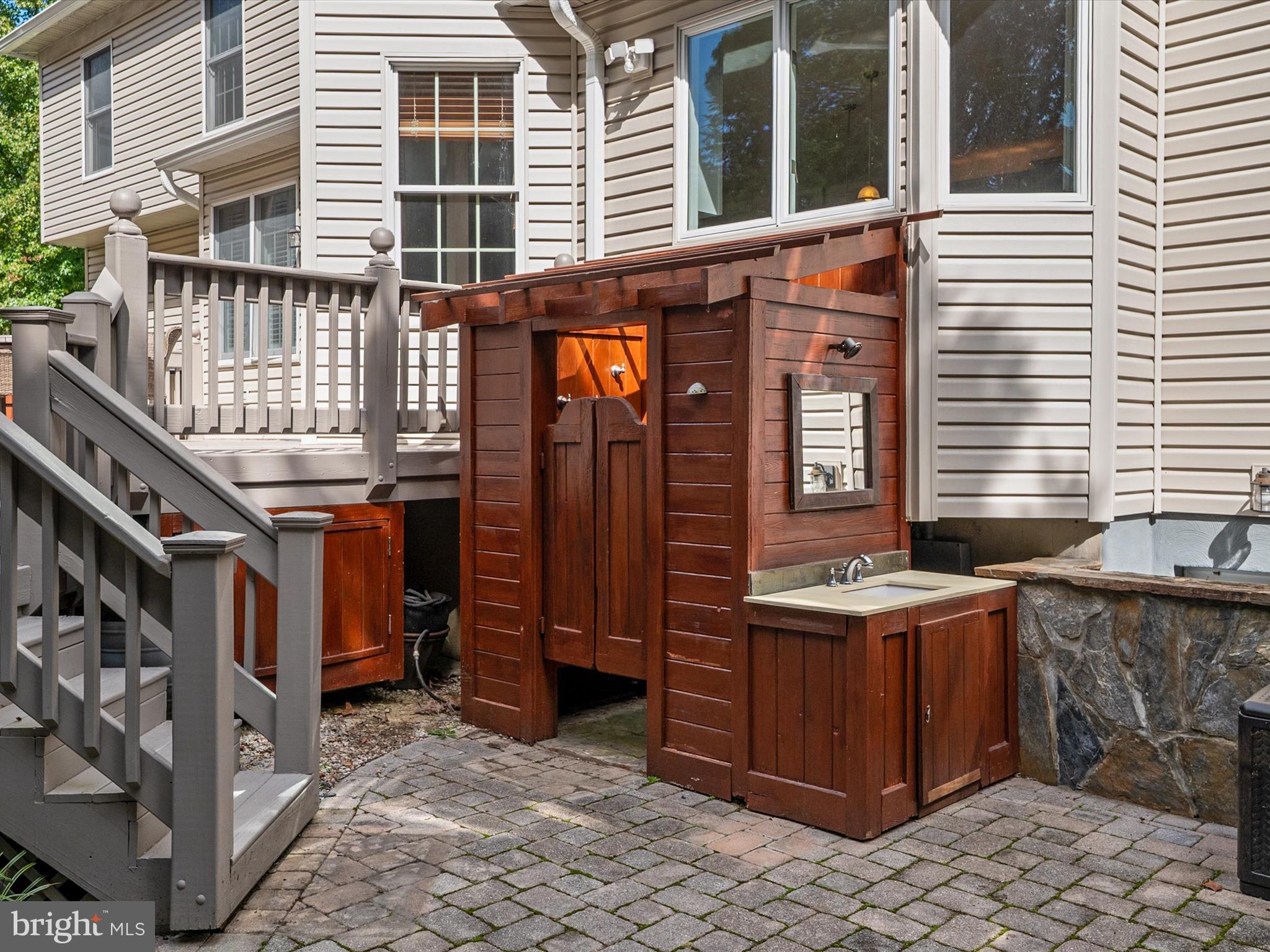 SHIPLEYS CHOICE - Residential