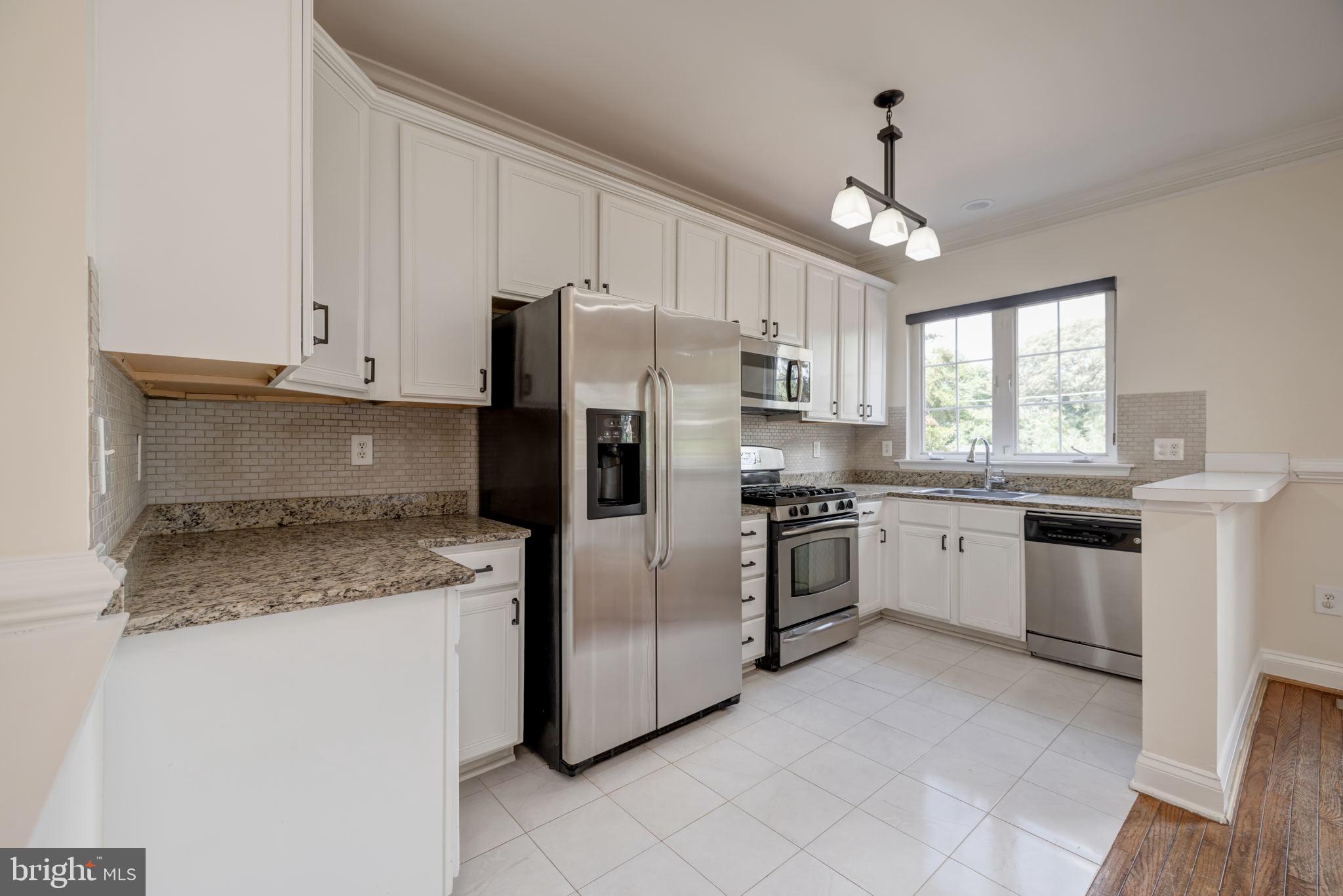 TOWNES AT CAMERON PARKE - Residential Lease