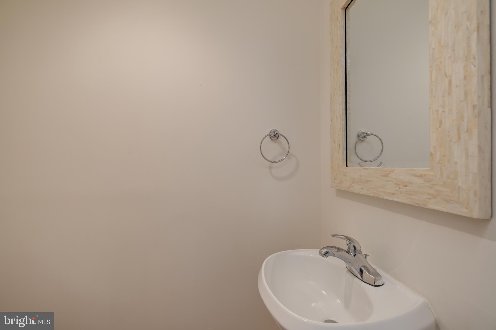 TOWNES AT CAMERON PARKE - Residential Lease