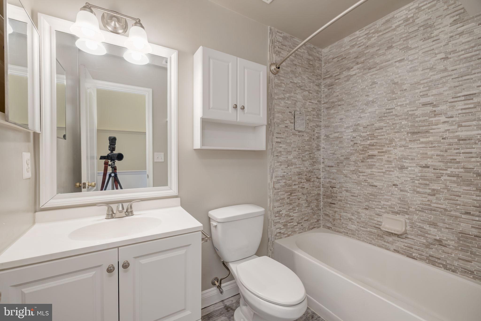TOWNES AT CAMERON PARKE - Residential Lease