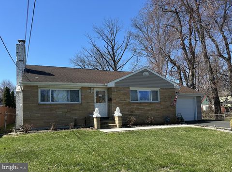 Homes For Sale - 13 Decou Ave Ave<br/> Mercer County, EWING, NJ 08628