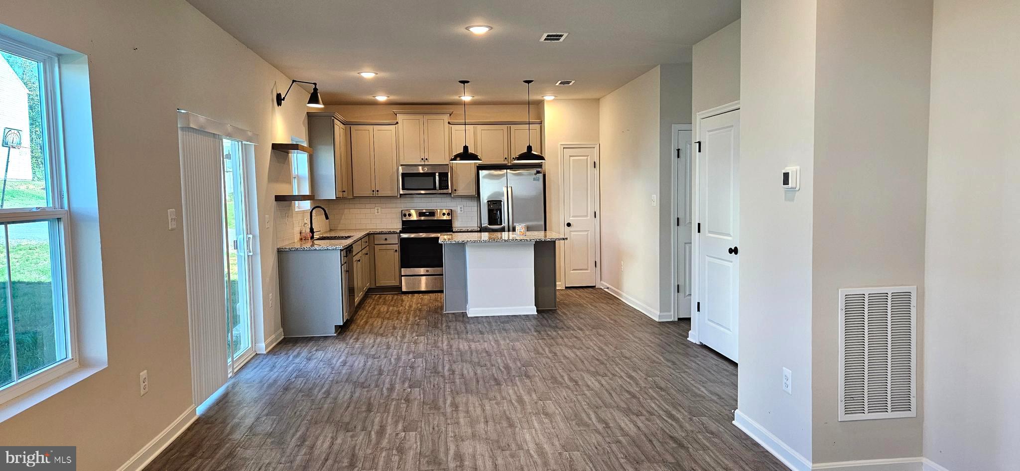 DILLON FARM - Residential Lease